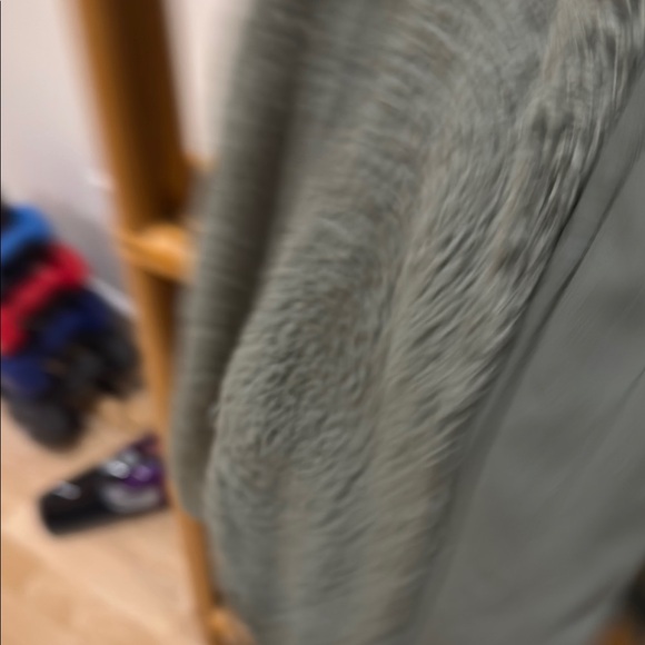 Vuori Green Sherpa Jacket - Picture 3 of 5